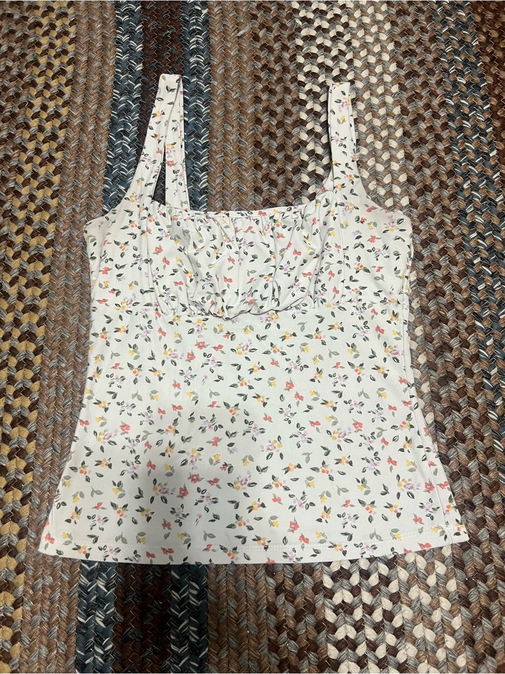 Derek Heart White Floral Ruffle-Front Camisole